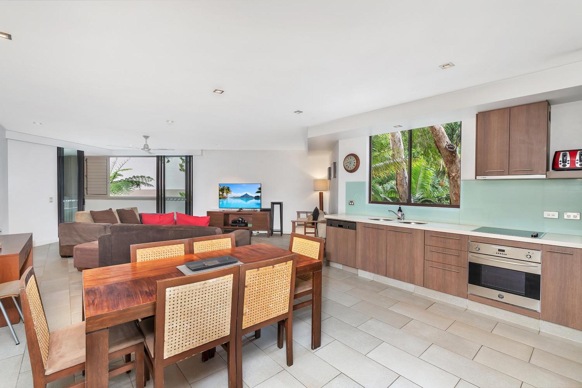 Private Apartments In The Temple Beachfront Resort ปาล์มโคฟ ห้อง รูปภาพ