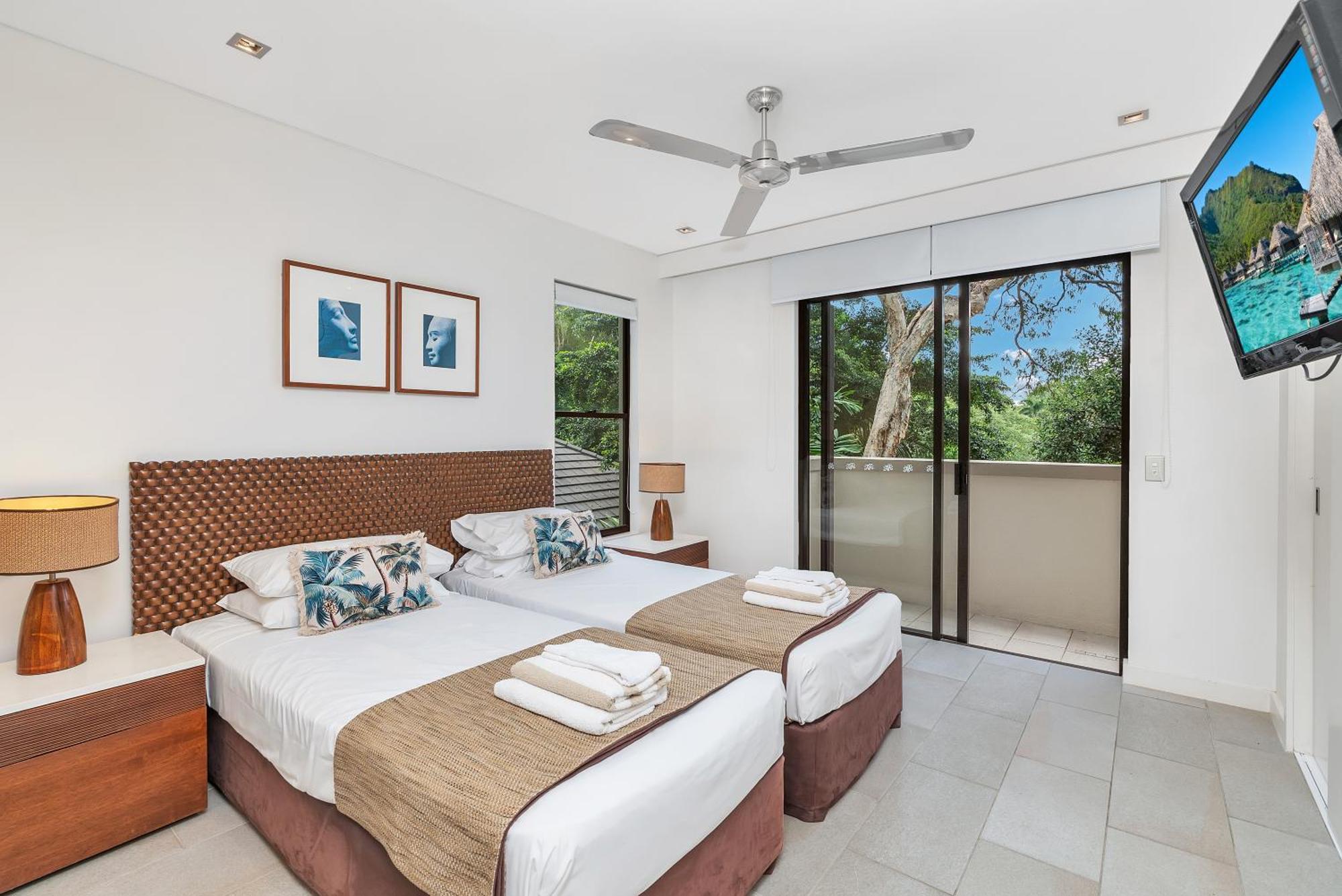 Private Apartments In The Temple Beachfront Resort ปาล์มโคฟ ห้อง รูปภาพ