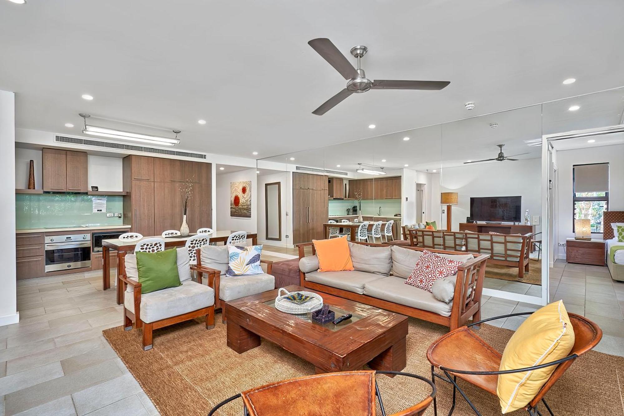 Private Apartments In The Temple Beachfront Resort ปาล์มโคฟ ห้อง รูปภาพ
